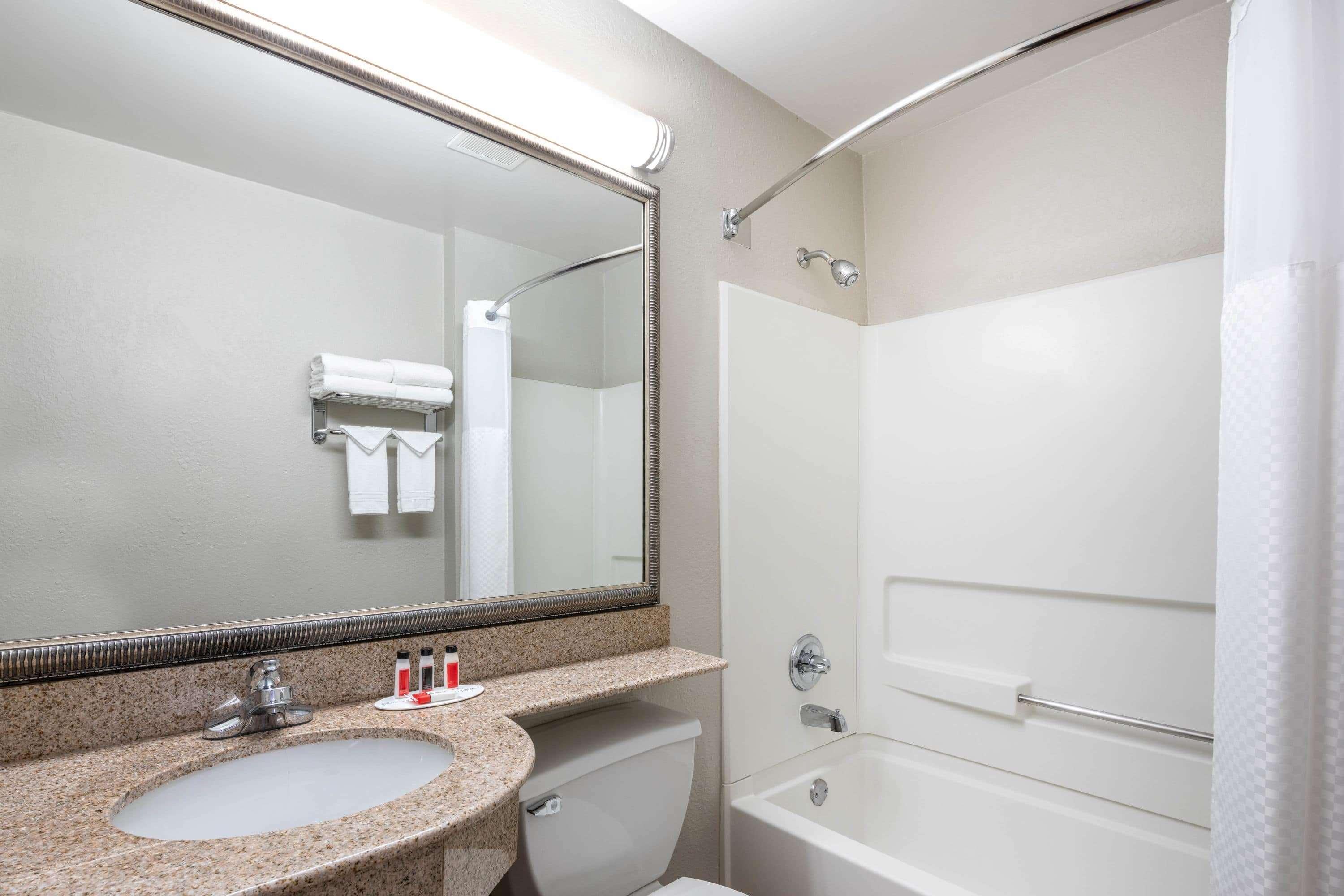 Microtel Inn & Suites By Wyndham Atlanta Buckhead Area Ngoại thất bức ảnh